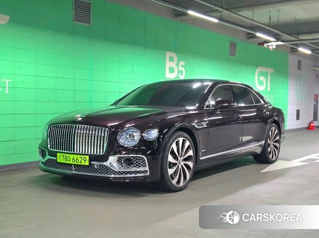 Bentley Flying Spur 3rd Generation 2024 Фиолетовый из Кореи