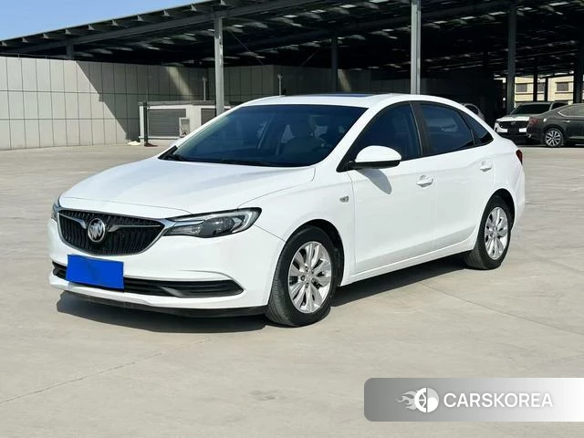 Buick Yinglang 2020 Белый из Китая