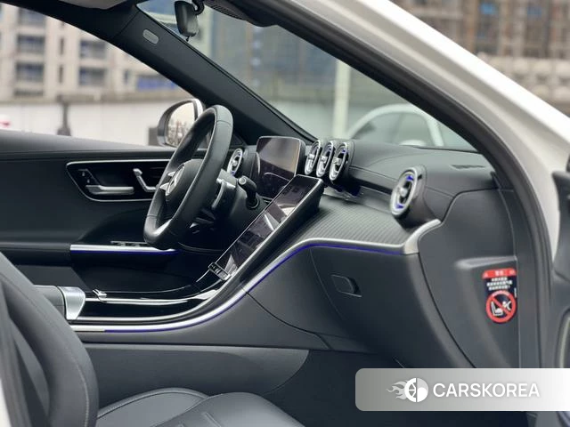 Mercedes-Benz Class C 2022 Белый из Китая