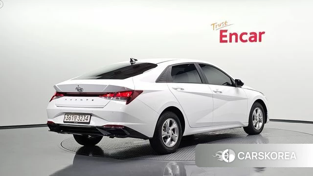 Hyundai Avante (CN7) 2021 Белый из Кореи