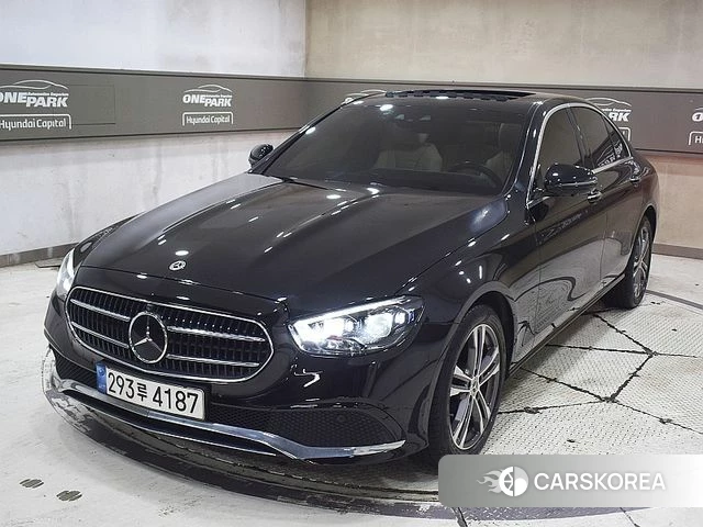 Mercedes-Benz E-Class W213 2022 Черный из Кореи