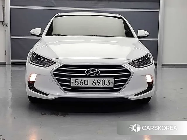 Hyundai Avante AD 2018 Белый из Кореи
