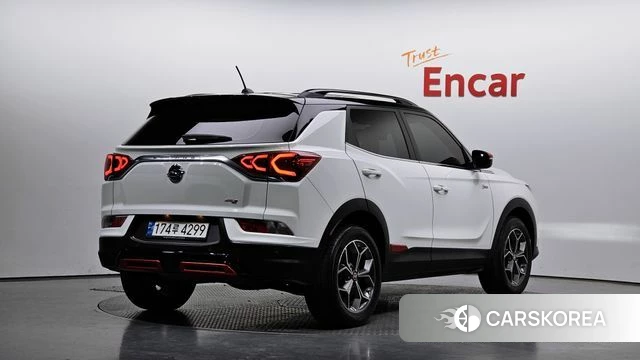 Ssangyong Beautiful Korando 2021 Белый из Кореи