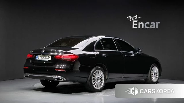 Mercedes-Benz E-Class W213 2023 Черный из Кореи