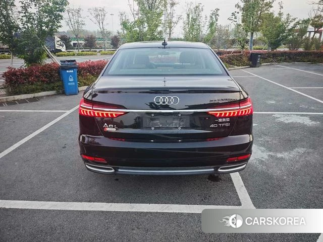Audi A6L 2021 Черный из Китая