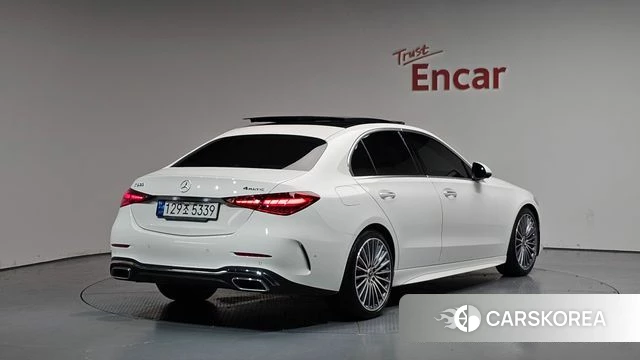 Mercedes-Benz C-Class W206 2022 Белый из Кореи