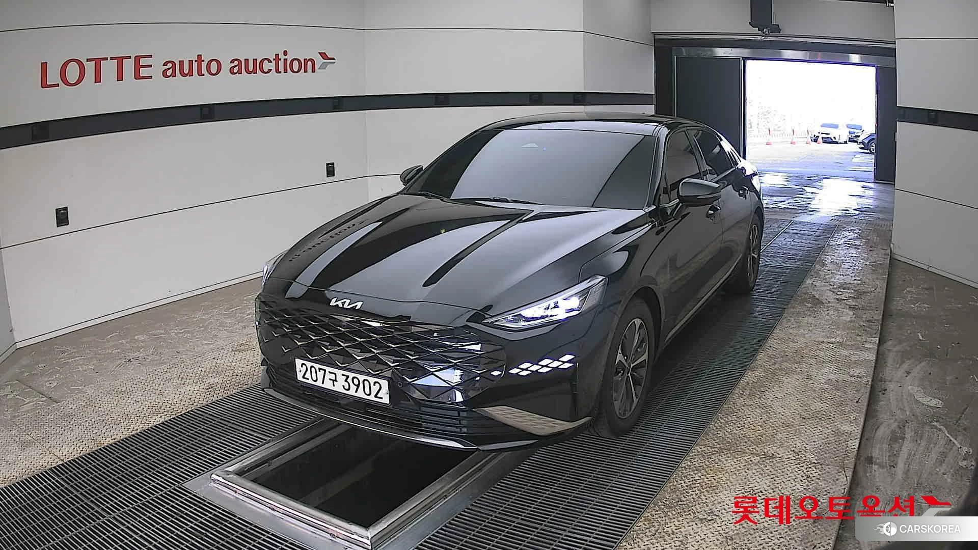 Kia K8 Hybrid 2023 Черный из Кореи