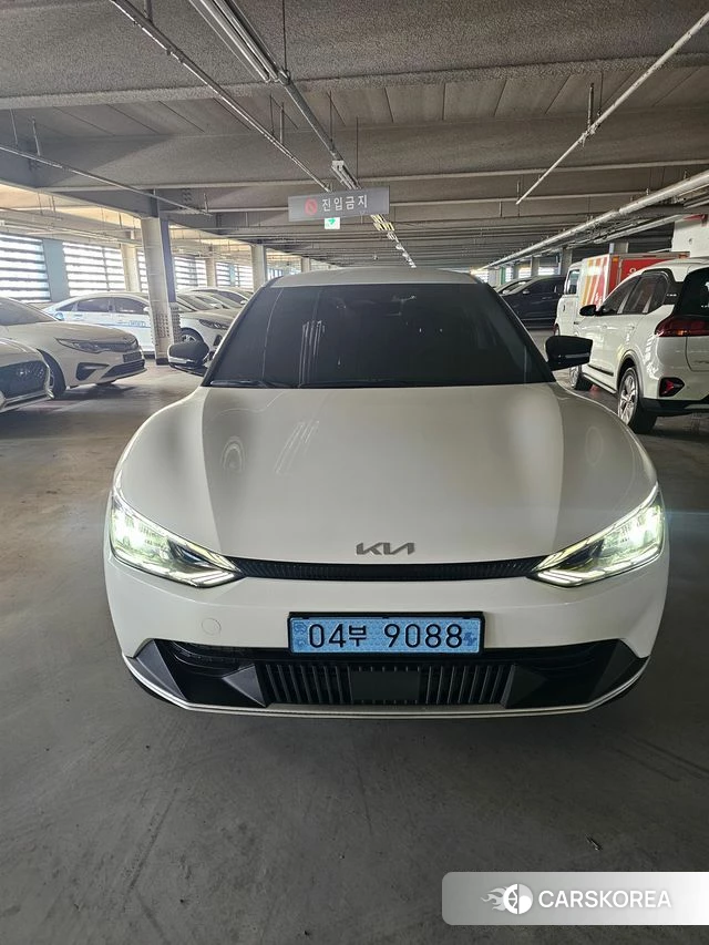 Kia EV6 2022 Белый из Кореи