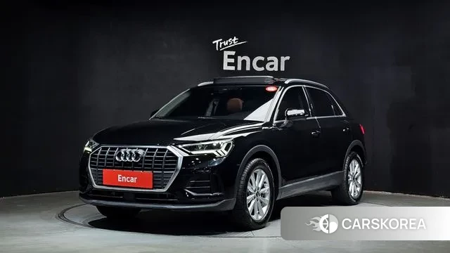 Audi Q3 (F3) 2023 Черный из Кореи