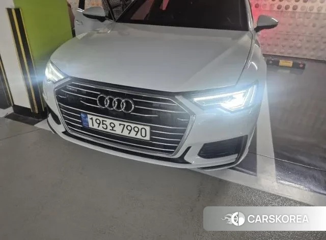 Audi A6 (C8) 2022 Белый из Кореи