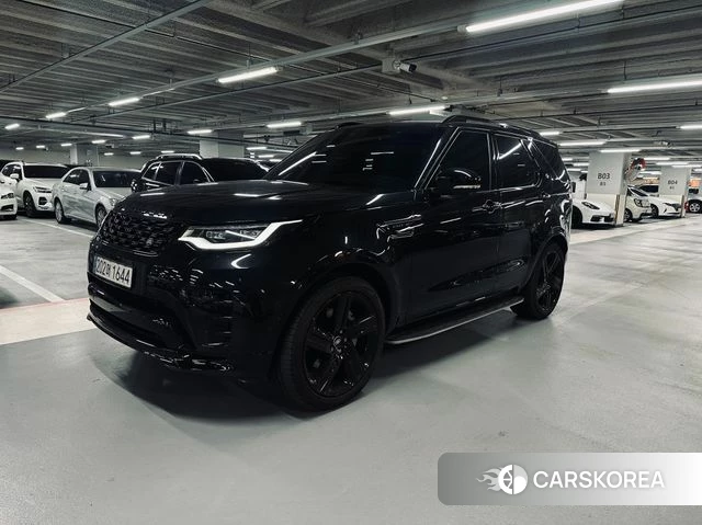 Land Rover Discovery 5 2024 Черный из Кореи