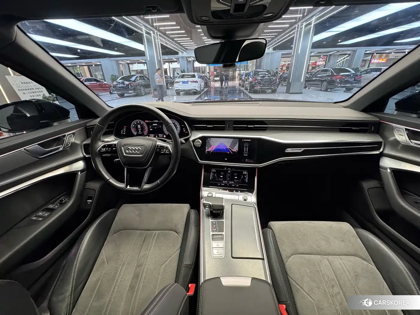 Audi A6L 2024 Черный из Китая