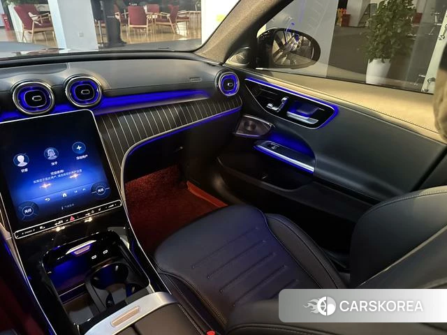 Mercedes-Benz Class C 2023 Зеленый из Китая