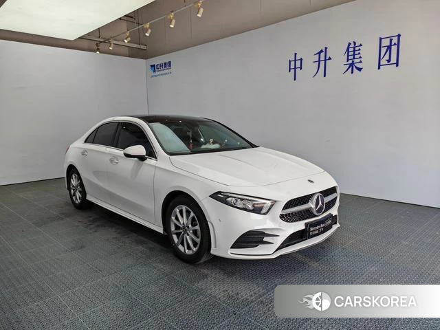 Mercedes-Benz Class A 2022 Белый из Китая