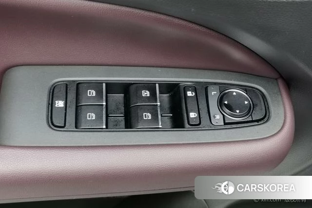 GAC Trumpchi Trumpchi M6 2024 Белый из Китая