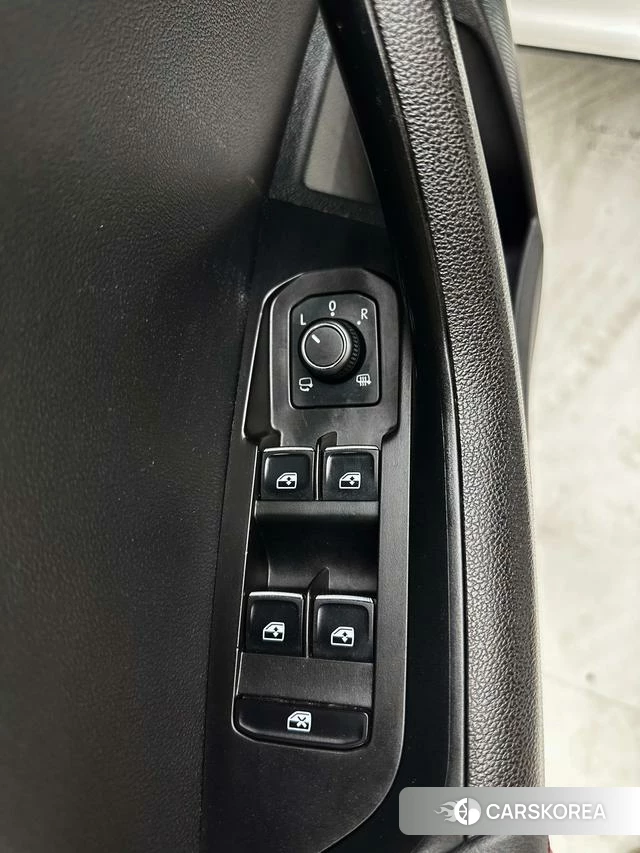 Skoda Krok 2022 Белый из Китая