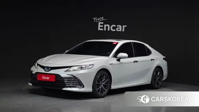 Toyota Camry (XV70) 2023 Белый из Кореи