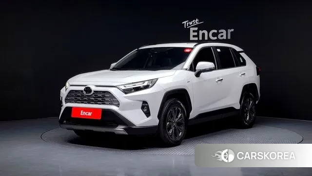 Toyota RAV4 5th Generation 2025 Белый из Кореи