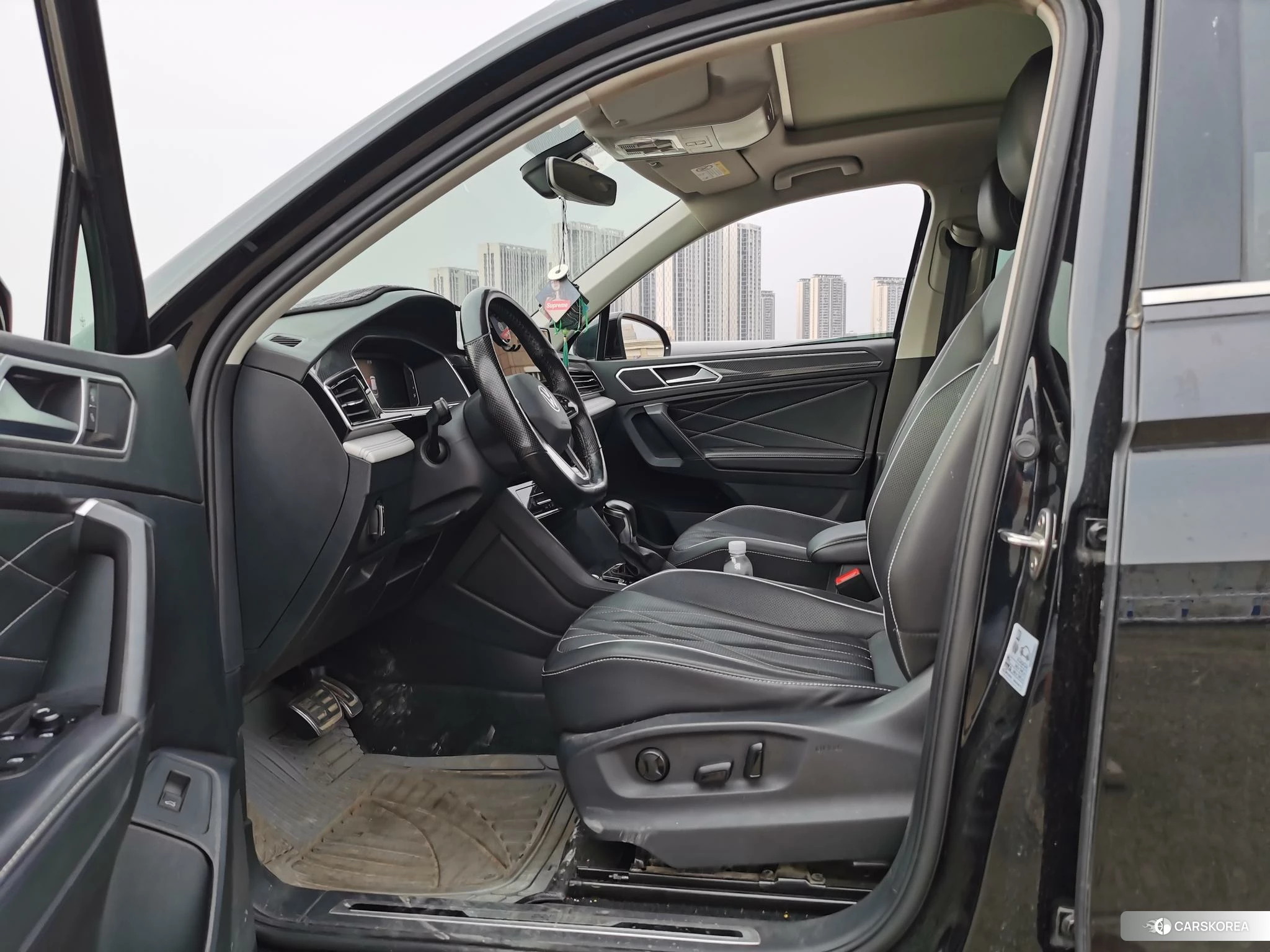 Volkswagen Tiguan L 2021 Черный из Китая