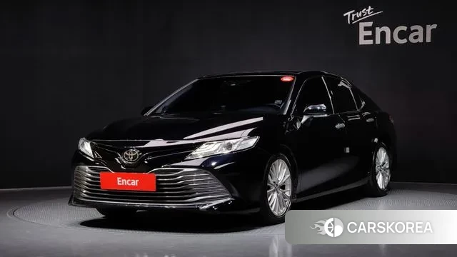 Toyota Camry (XV70) 2018 Черный из Кореи
