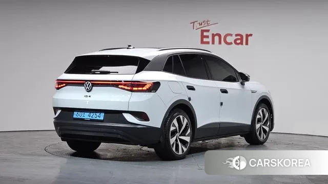 Volkswagen ID.4 2023 Белый из Кореи