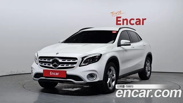 Mercedes-Benz GLA-Class X156 2019 Белый из Кореи
