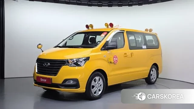 Hyundai The New Grand Starex 2019 Желтый из Кореи