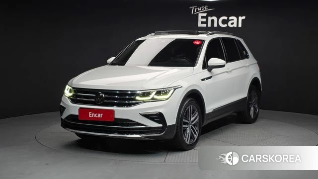 Volkswagen Tiguan second Generation 2022 Белый из Кореи