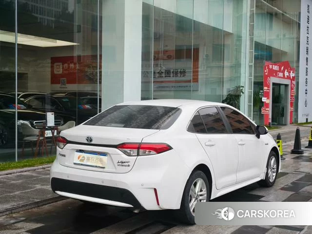 Toyota Lei Ling 2022 Белый из Китая