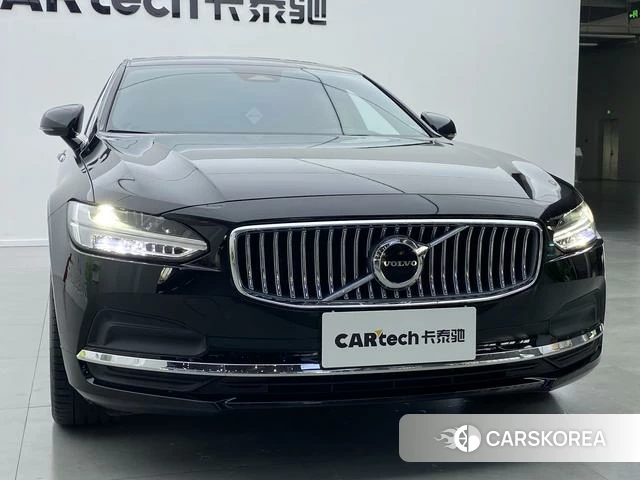 Volvo S90 2023 Черный из Китая