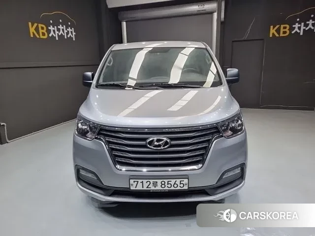 Hyundai The New Grand Starex 2020 Серебристо-серый из Кореи