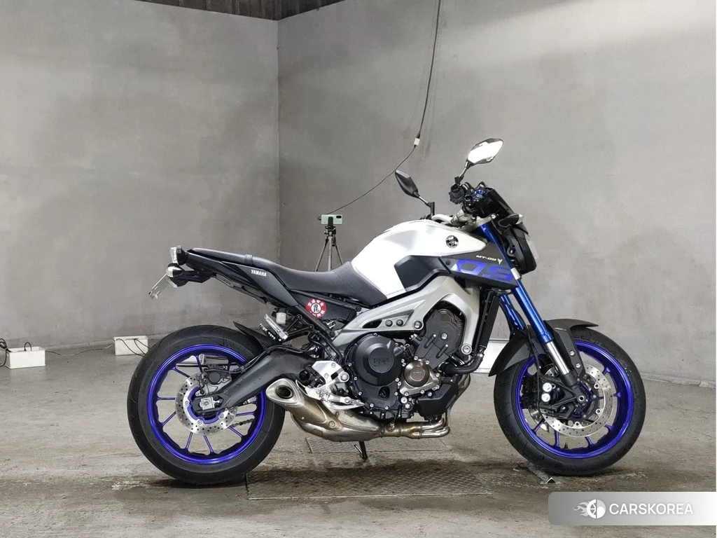 Проданный Yamaha MT-09 2015 из Японии