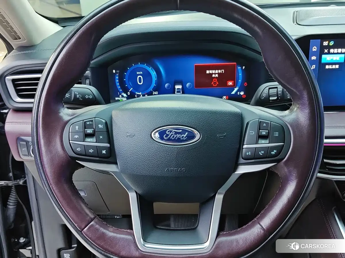 Ford Explorer 2022 Черный из Китая