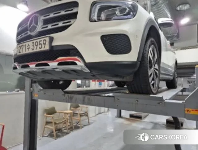 Mercedes-Benz GLB-Class X247 2022 Белый из Кореи