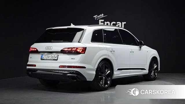 Audi Q7 (4M) 2025 Белый из Кореи