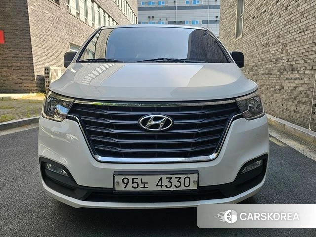 Hyundai The New Grand Starex 2021 Белый из Кореи