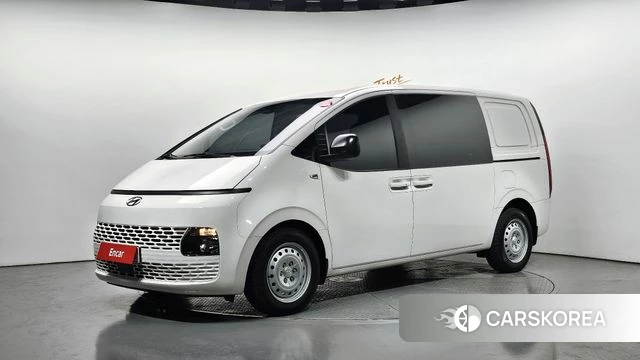 Hyundai Staria 2022 Белый из Кореи