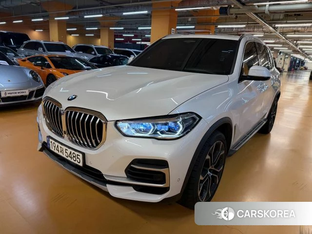 BMW X5 (G05) 2023 Белый из Кореи