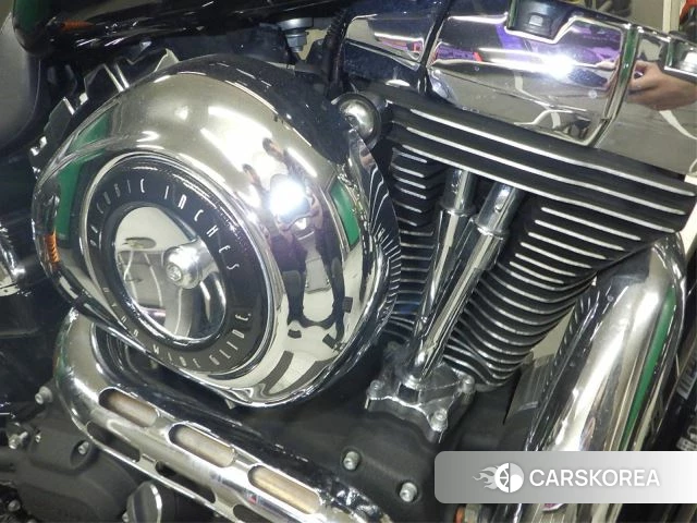 Engine photo
