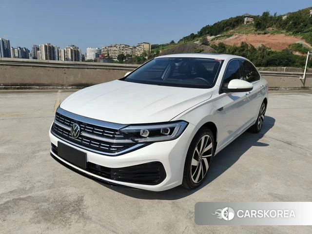 Volkswagen Sagitar 2023 Белый из Китая