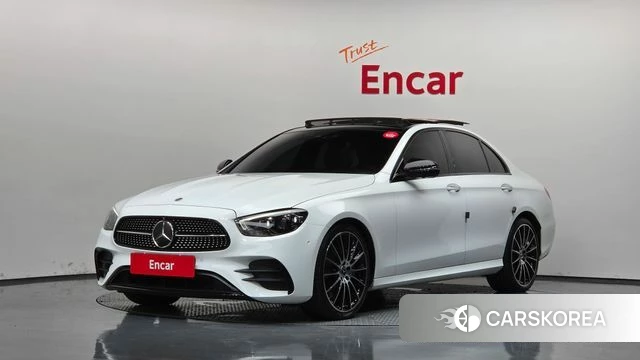 Mercedes-Benz E-Class W213 2023 Белый из Кореи