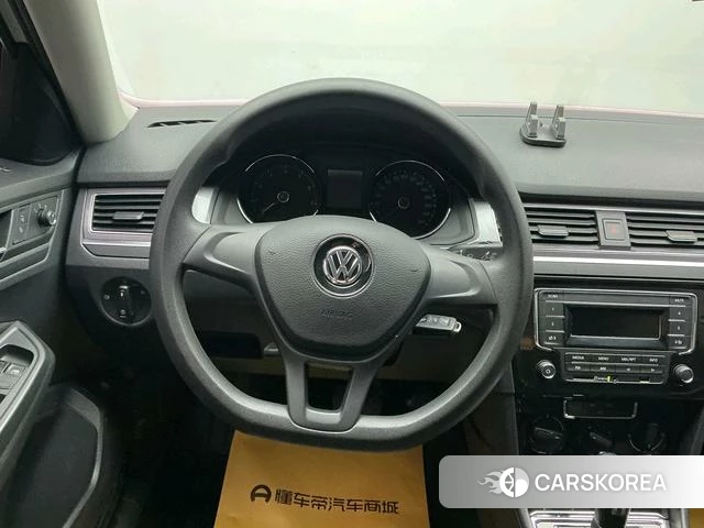 Volkswagen Bora 2023 Белый из Китая