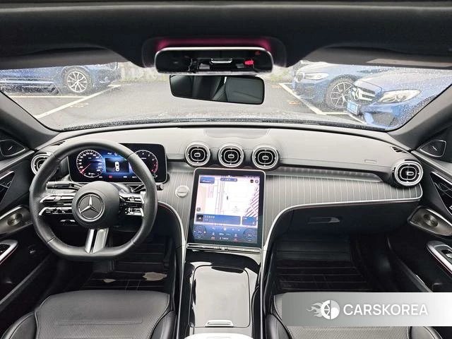 Mercedes-Benz Class C 2023 Зеленый из Китая