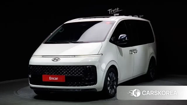 Hyundai Staria 2023 Белый из Кореи