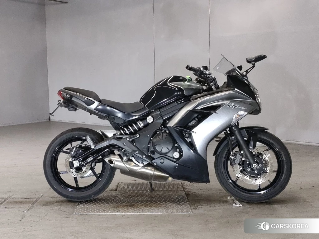 Проданный Kawasaki NINJA 400 2015 из Японии
