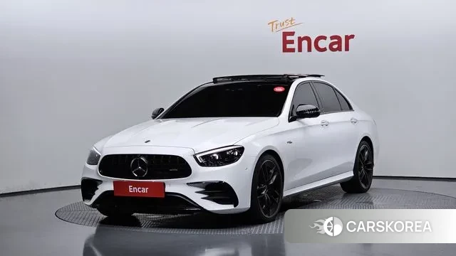 Mercedes-Benz E-Class W213 2023 Белый из Кореи