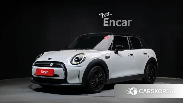 Mini Cooper 2023 Белый из Кореи