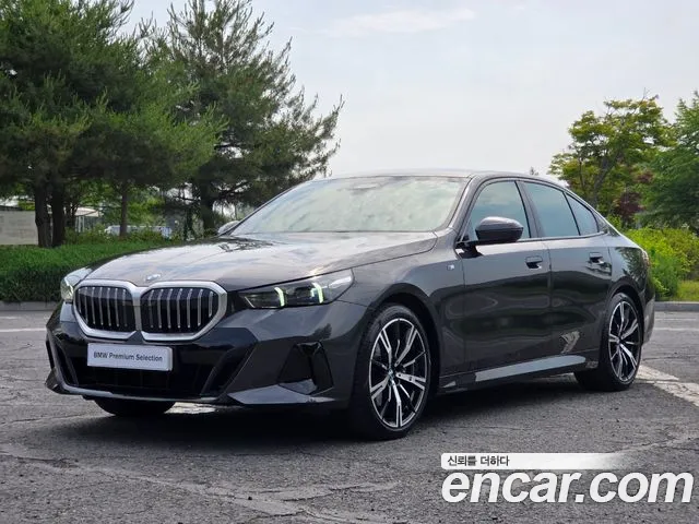 BMW 5 Series (G60) 2024 Серый из Кореи