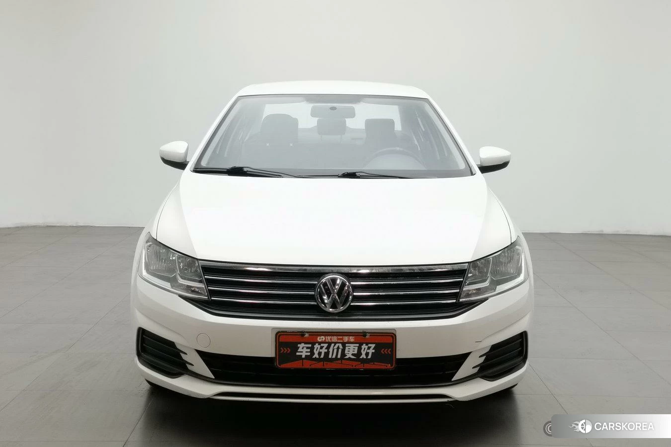 Volkswagen Lavida 2019 Белый из Китая