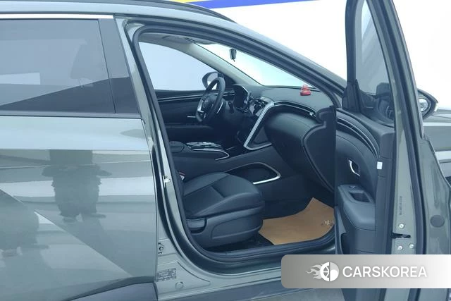 Hyundai Tucson 2024 Темно-серый из Китая